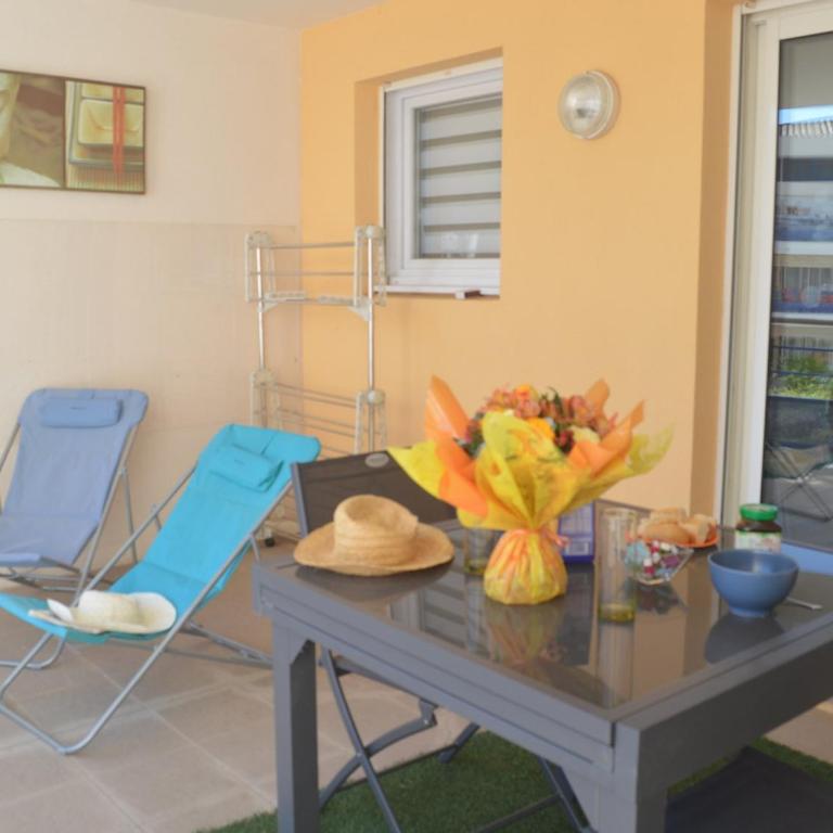 Appartement Climatisé avec Loggia et Parking Proche Port - Fréjus - FR-1-226A-181 - Apartment - 10