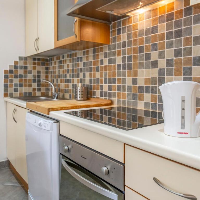 Residence Rimini Relax - Deluxe Apartment with Garden - 17