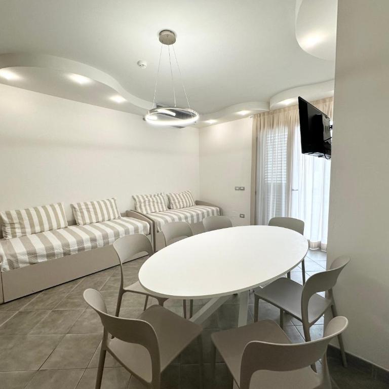 Residence Rimini Relax - Deluxe Apartment with Garden - 9