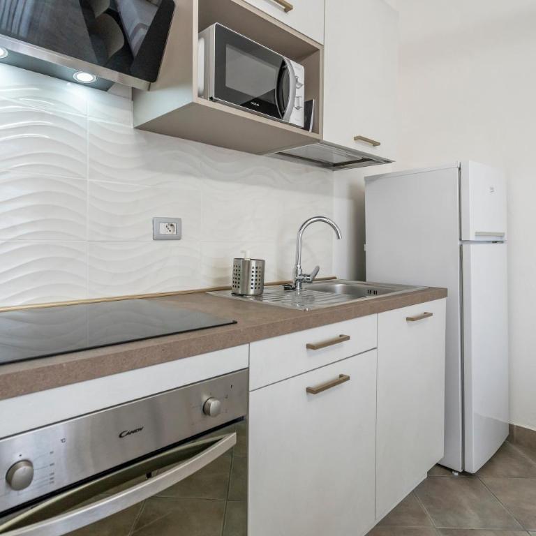 Residence Rimini Relax - Apartment with Balcony - 11
