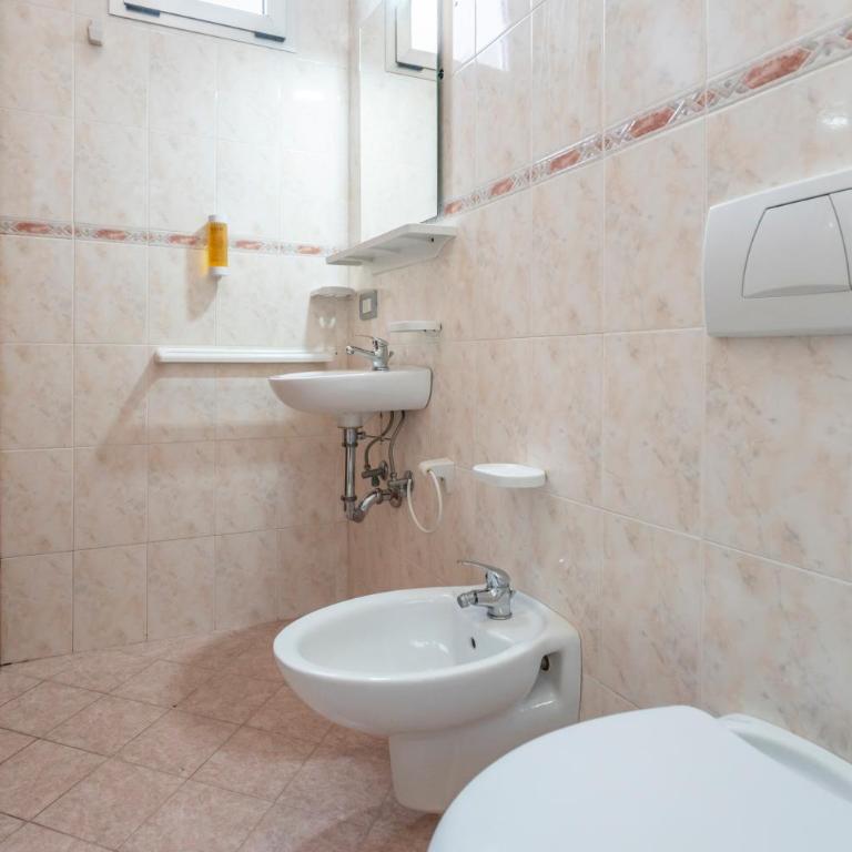 Residence Rimini Relax - Apartment with Balcony - 18