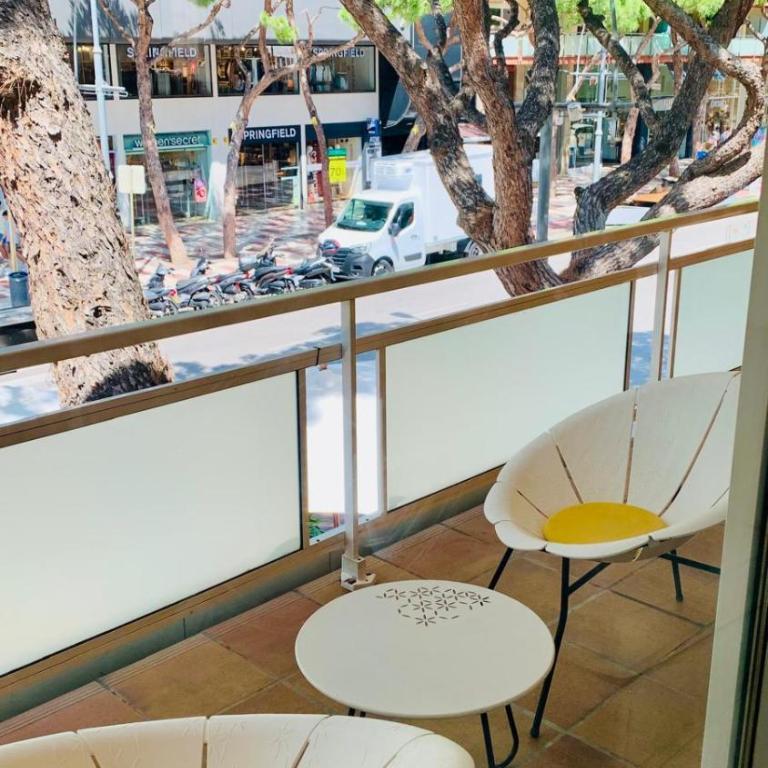 Apartamentos Baymar Playa de Aro - Apartamento Deluxe de 2 dormitorios con balcón - 7