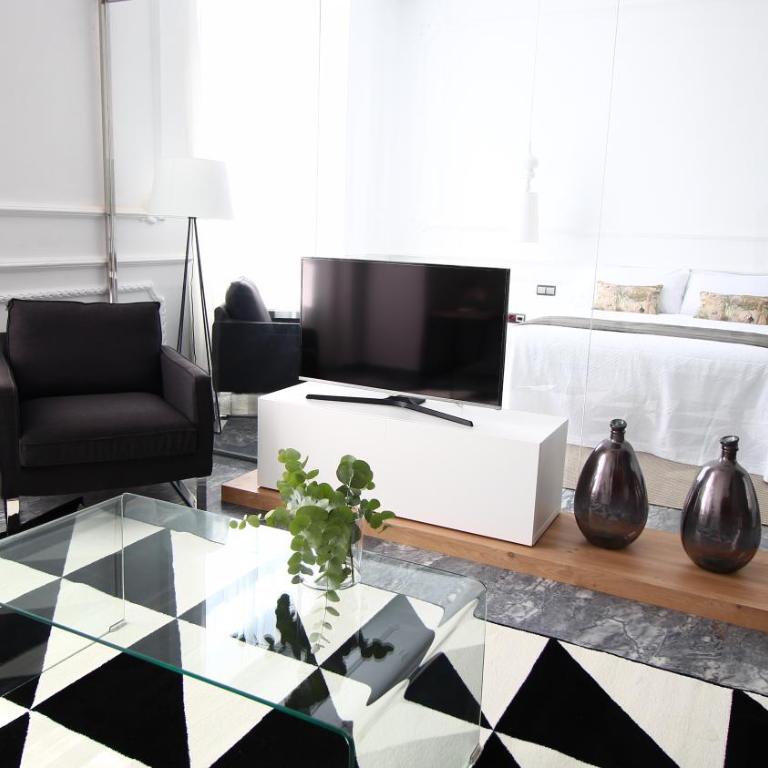 Apartamentos Plaza Constitución - Larios - Apartamento con vistas a la plaza de La Constitución (3 adultos) - 12