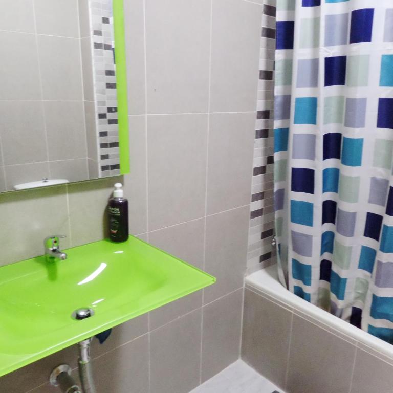 apartamentos Centro PICASSO - One-Bedroom Apartment - 3