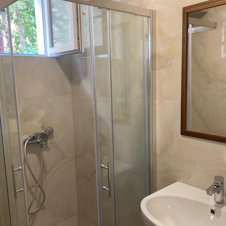Apartments Milicevic - Studio with Sea View - 4