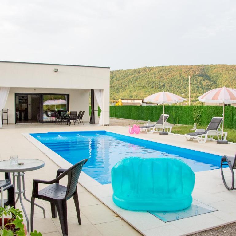 Villa Lea - Two-Bedroom Villa - 11