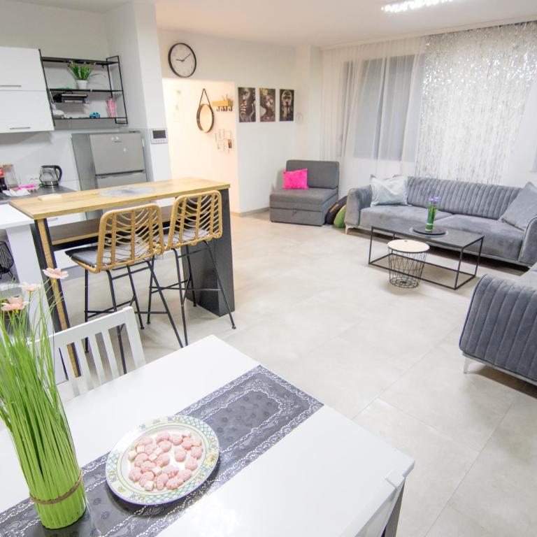 Villa Lea - Two-Bedroom Villa - 24