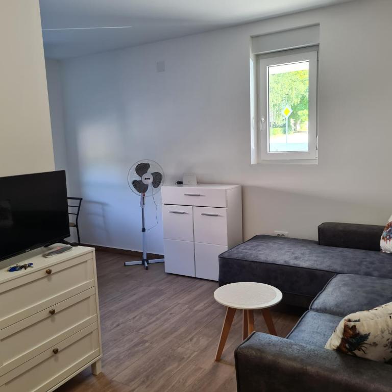 Apartman Neven - One-Bedroom Apartment - 1