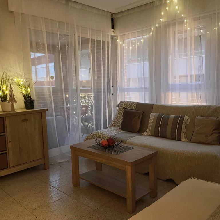 Flamenco Chill Apartment - Two-Bedroom Apartment - 14