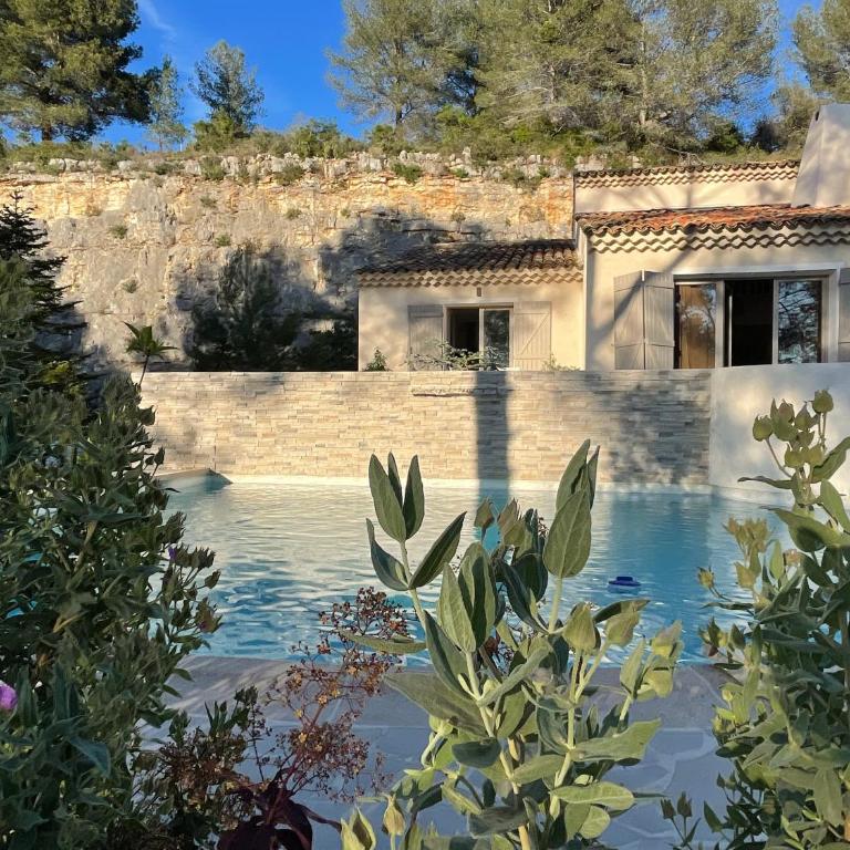 La villa des Carriers - maison avec piscine, 10 min mer - Villa - 12