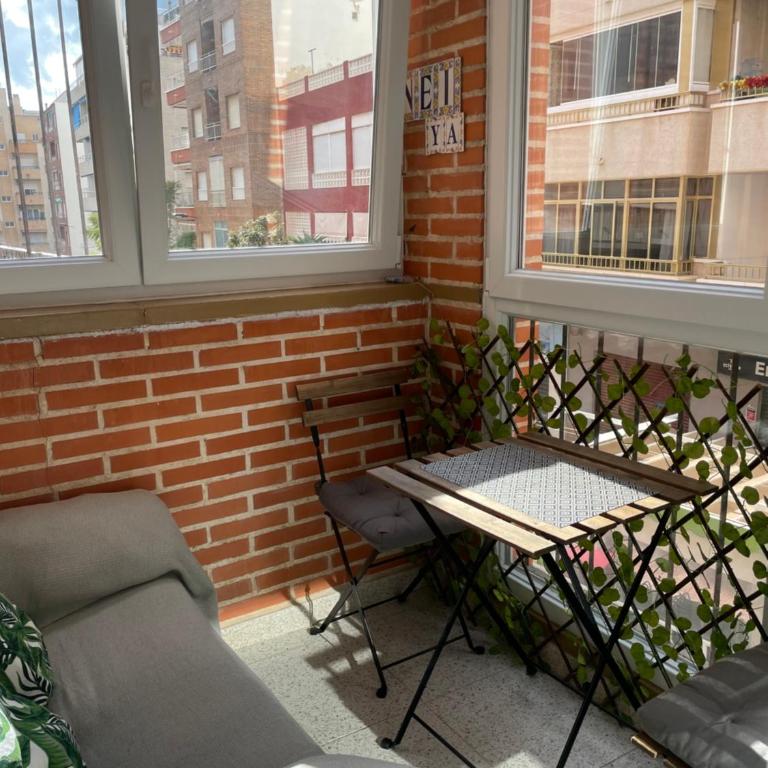 Flamenco Chill Apartment - Two-Bedroom Apartment - 18