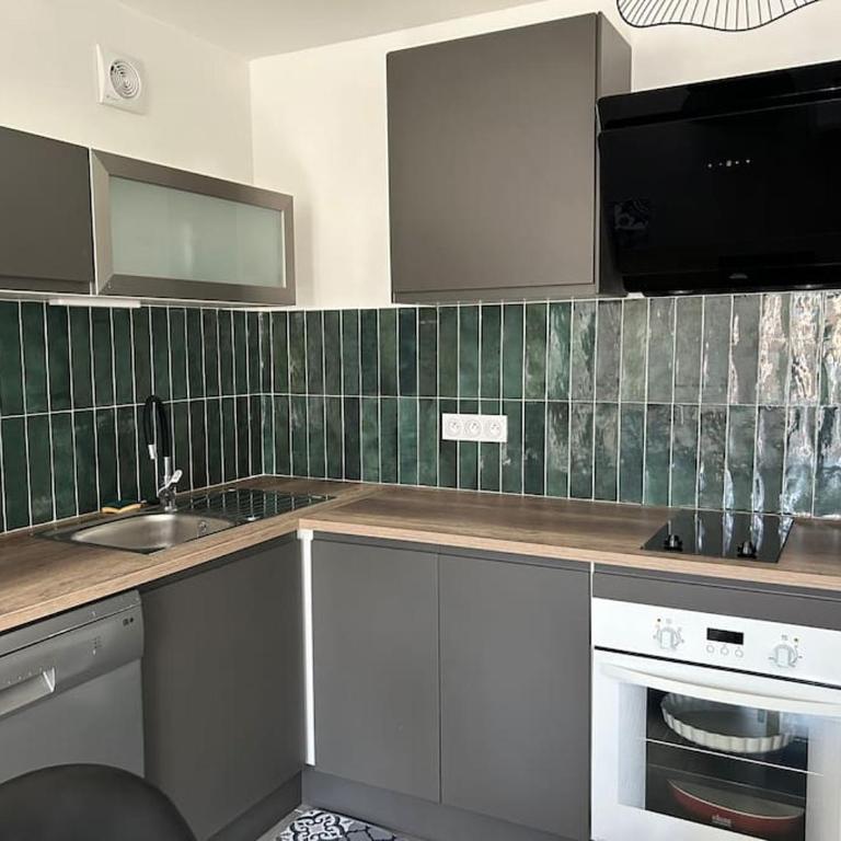 Appartement cosy avec 1 place de parking privée - Appartamento con 2 Camere da Letto - 10