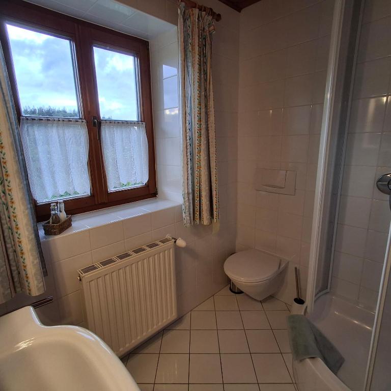 Ferienwohnung Löffelberger - Apartment mit 1 Schlafzimmer, Balkon und Bergblick - 16