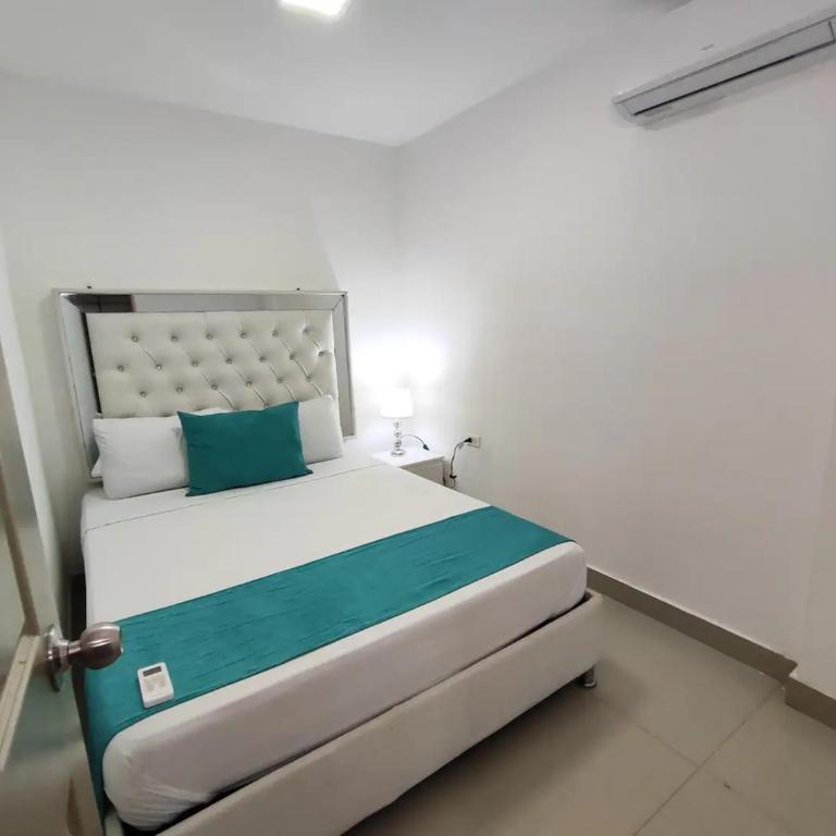 EM2-1G APARTAMENTO DE 2 HAB CERCA AL MAR ZONA RESIDENCIA WIFi Y PARQUEADERO - Apartamento de 2 dormitorios - 20