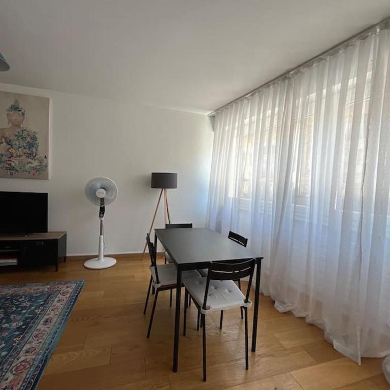 85m2 au centre-ville à 2 pas du Jet d'eau - Appartement 2 Chambres - 8