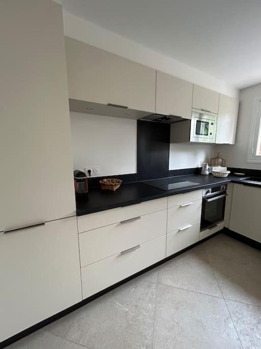 T3 climatisé avec jardin proche plage et ville - Apartamento de 2 dormitorios - 16