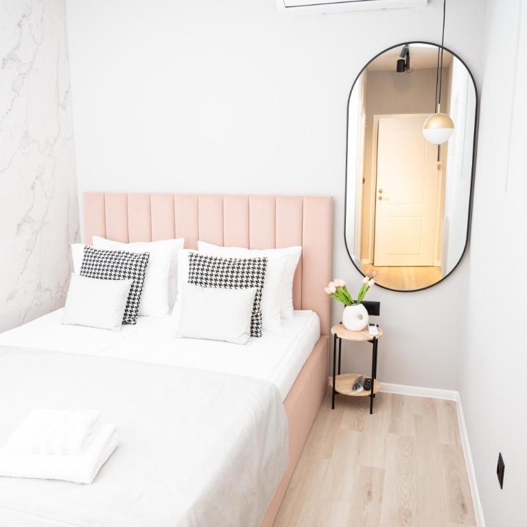 Regent Blue Apartments-Free private parking - Standard Studio - 10