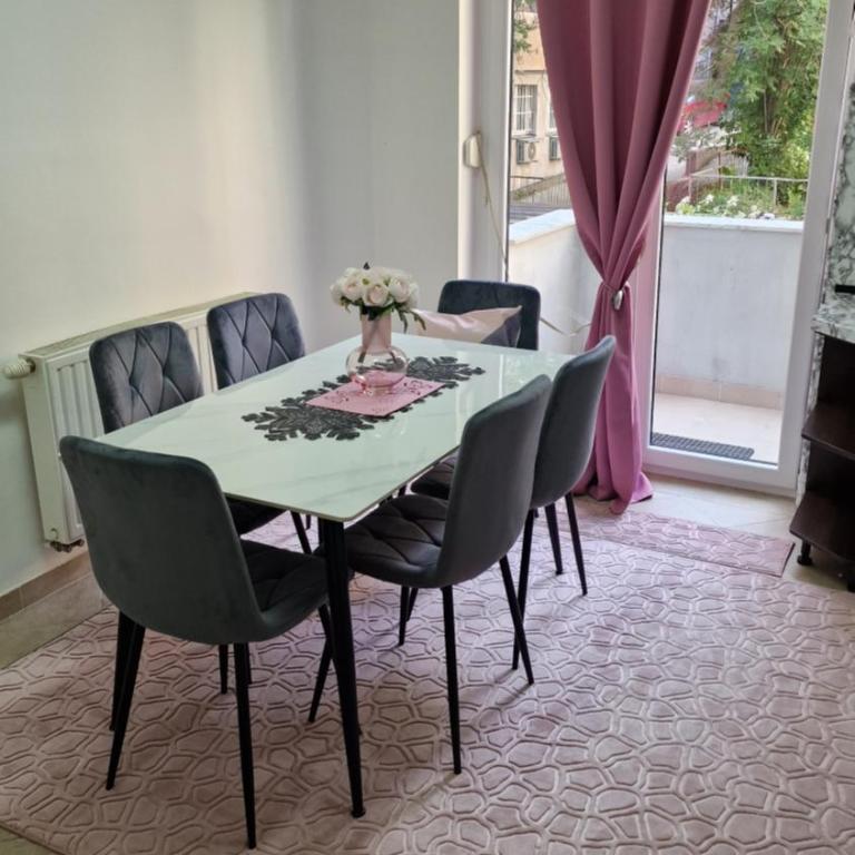 In medias res aparHEARTmant - One-Bedroom Apartment - 13