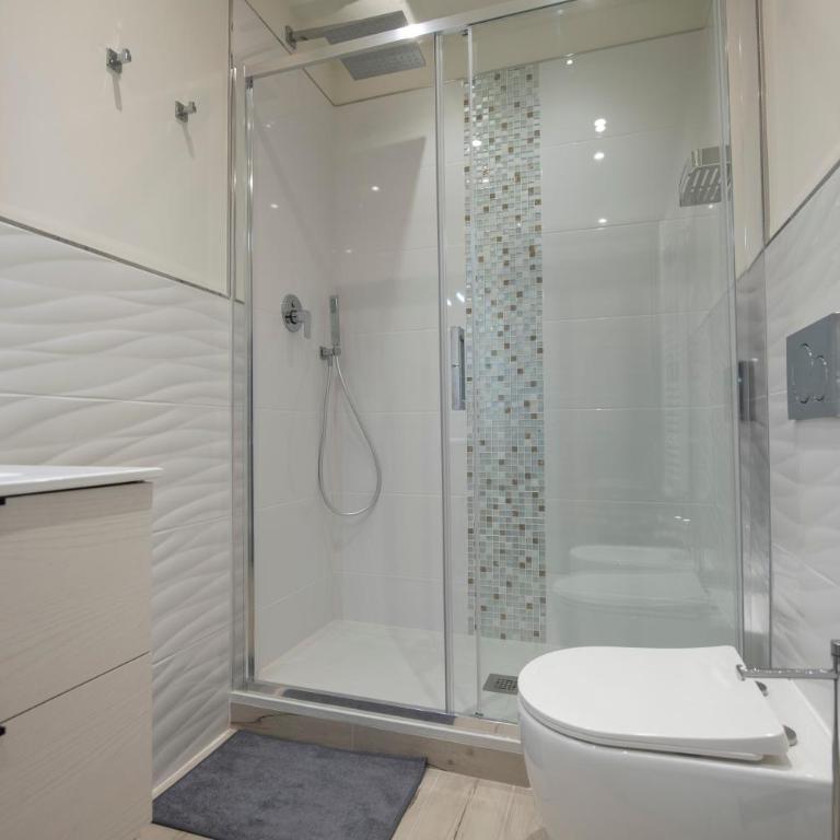 243b - Appartamento Mignon - Sara Home Chiavari, 200metri dal mare e spiaggia - Appartamento con 1 Camera da Letto - 32