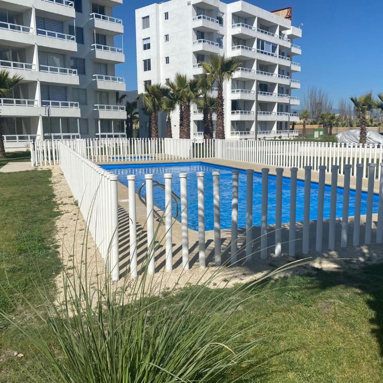Departamento excelente ubicación, a pasos del faro - Two-Bedroom Apartment with Balcony and Terrace - 27