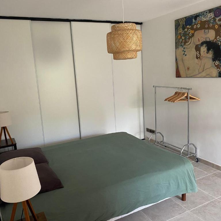 Spacieux 2 pièces, au calme - Appartement 1 Chambre - 7