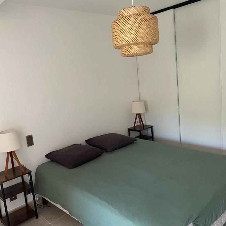Spacieux 2 pièces, au calme - Appartement 1 Chambre - 8