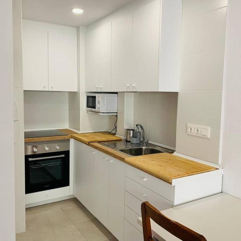 Apartamento con piscina a 200m de la playa en Denia - Apartamento de 2 dormitorios - 11