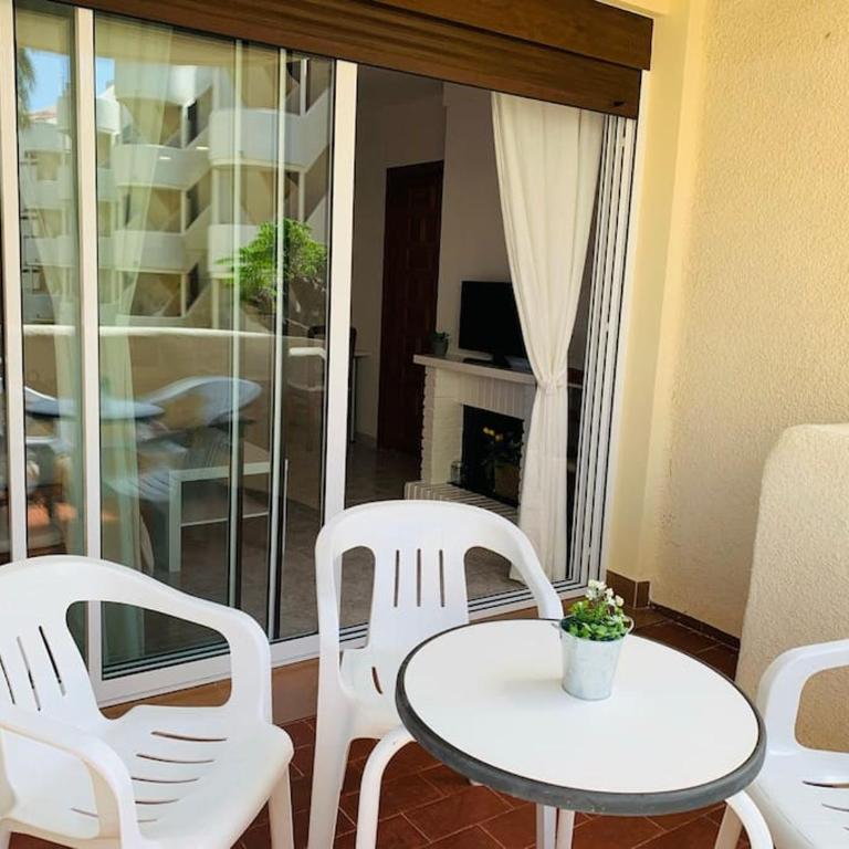 Apartamento con piscina a 200m de la playa en Denia - Apartamento de 2 dormitorios - 12