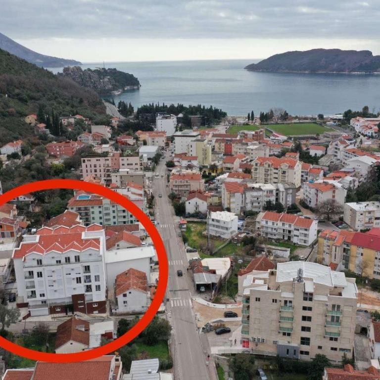 Budva Apartment with parking - Two-Bedroom Apartment - 17