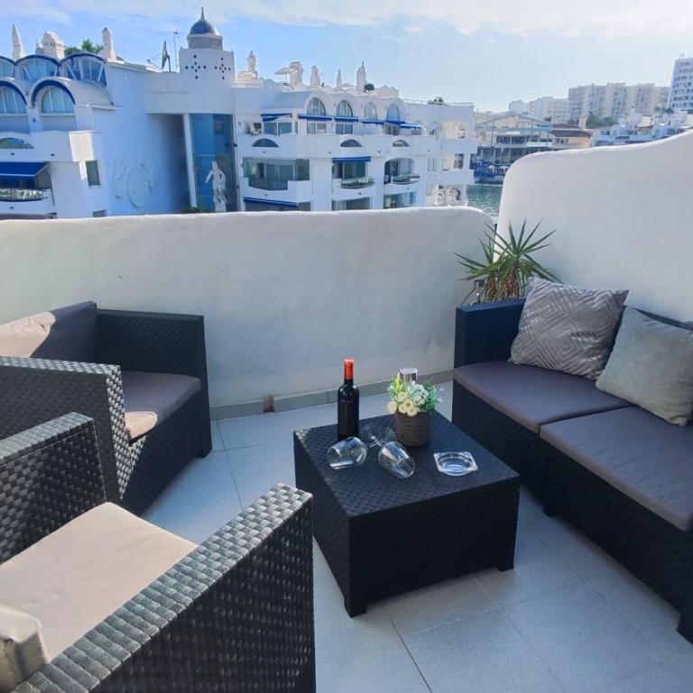 Apartment in Puerto Marina with beautiful views of the Sea and the Boats - One-Bedroom Apartment - 12
