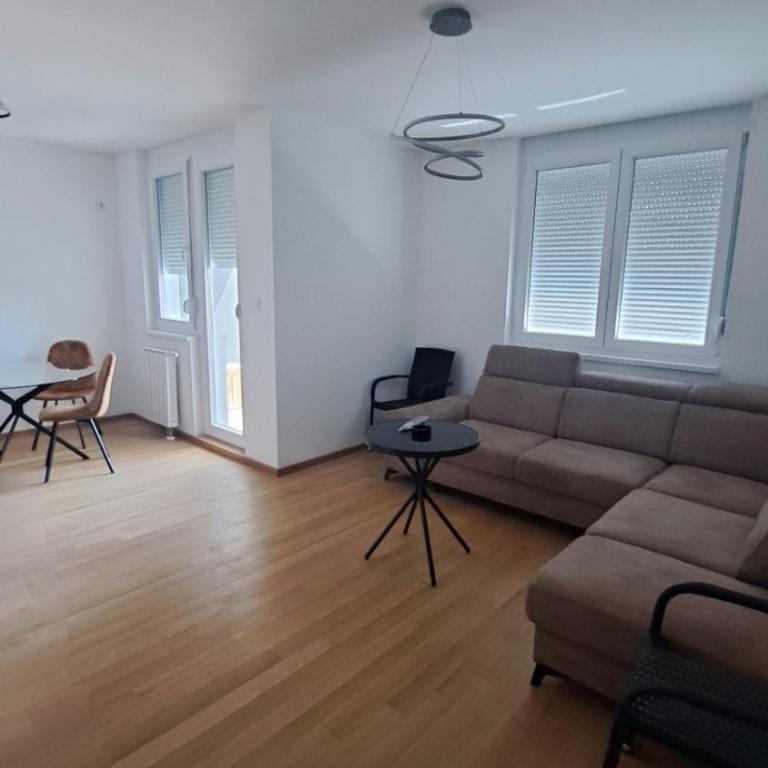 Apartman Giro - Apartman sa 2 Spavaće Sobe - 2