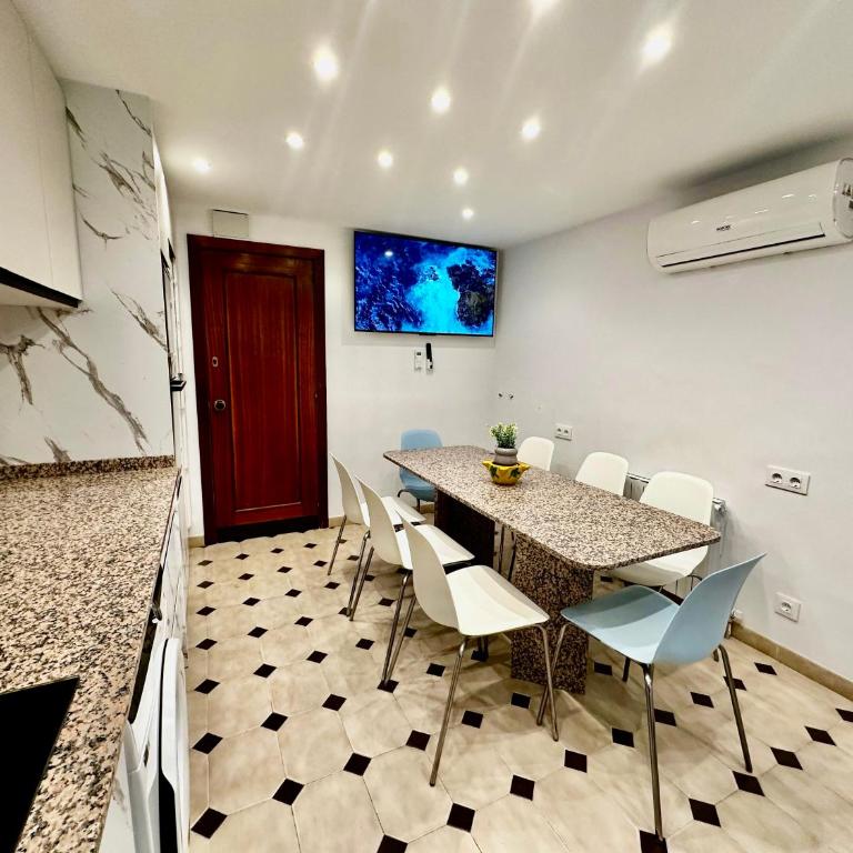 Newly renovated apartment, 6 mins to the beach - Apartamento - 14