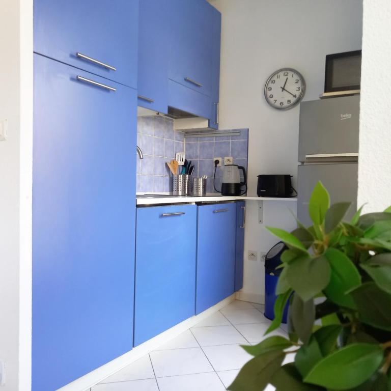 Adorable studio à 200m de la mer , frais , bien équipé et proche des commodités - Apartamento de 1 dormitorio - 18