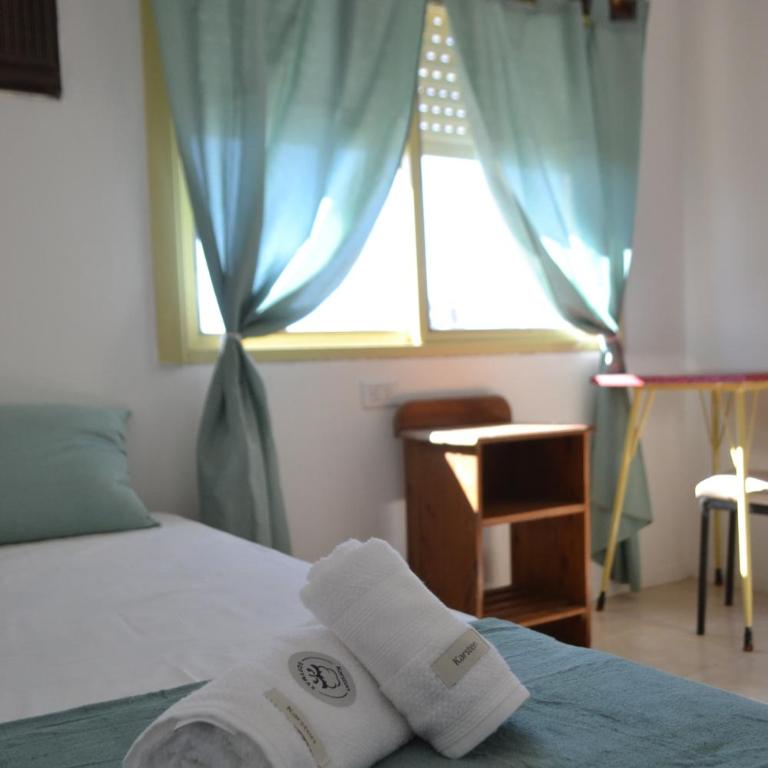 Hostal Buen Confort - Habitación Individual con baño privado - 12