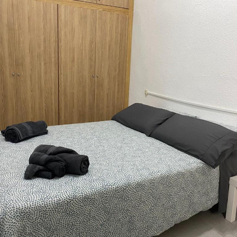 Turia Gardens Rooms - Authentic Valencia Downtown Parklife - VLC Urban Rental - Double Room - 6