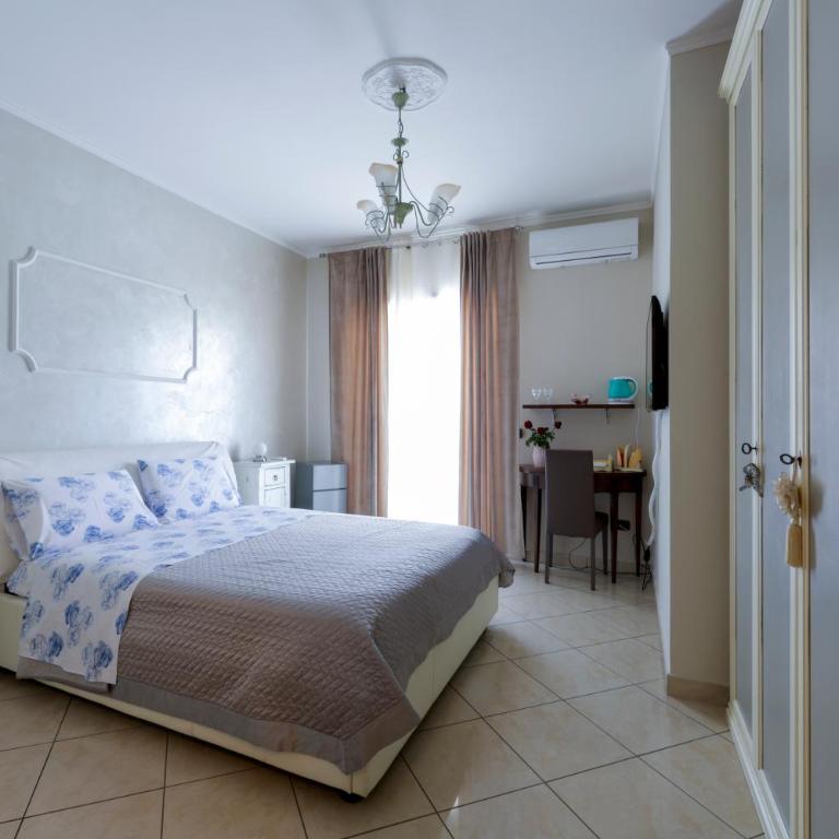 Villa Aurelia Pompei - Camera Matrimoniale con Bagno Privato - 13