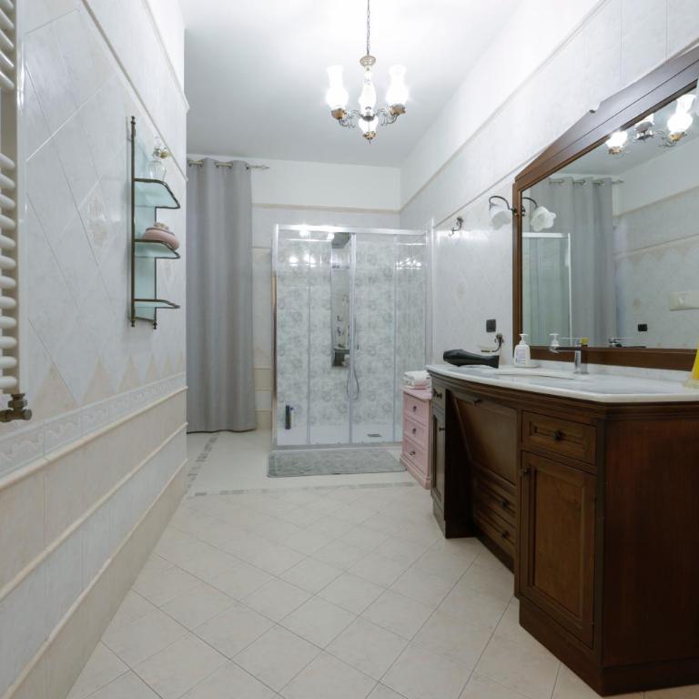 Villa Aurelia Pompei - Camera Matrimoniale con Bagno Privato - 15