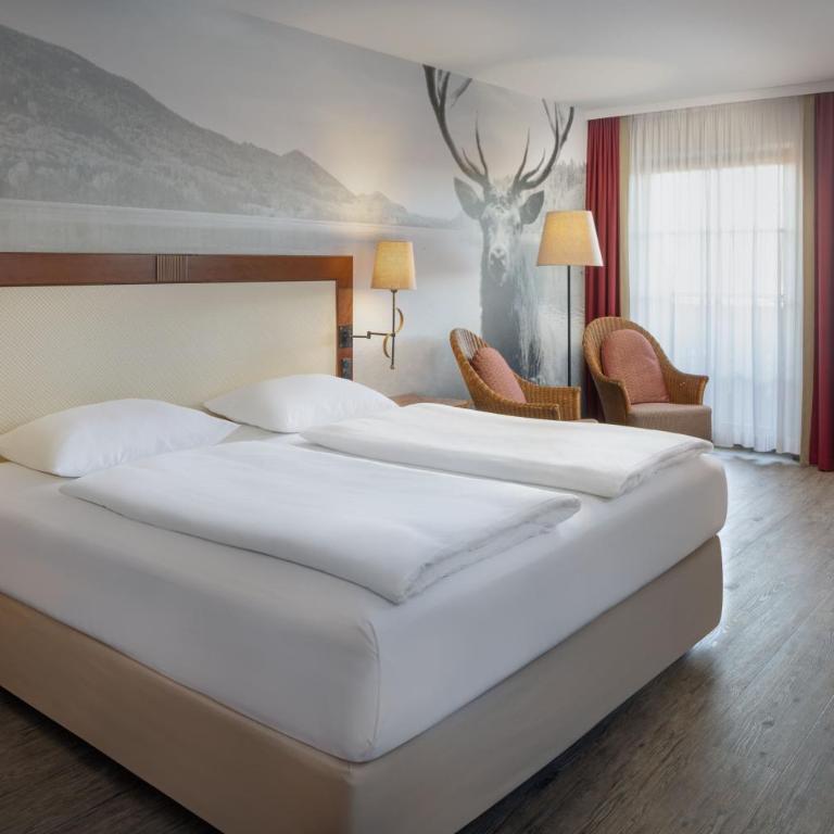 Arabella Jagdhof Resort am Fuschlsee, a Tribute Portfolio Hotel - Grand Deluxe Zimmer mit Kingsize-Bett und Gartenblick - 8