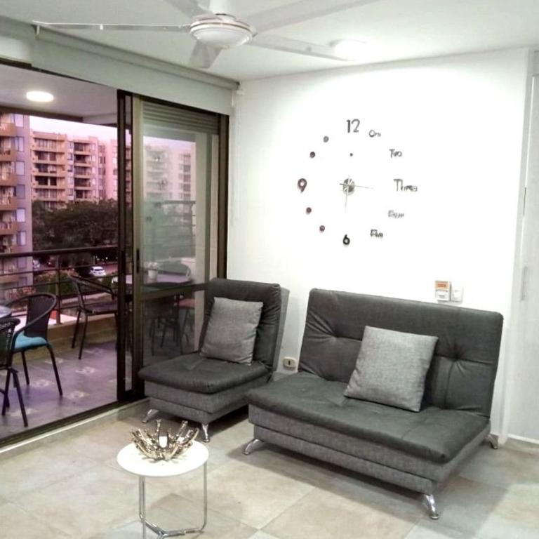 Relax en Ricaurte, Jacuzzi privado, 94 Mts - Apartamento de 3 dormitorios - 35