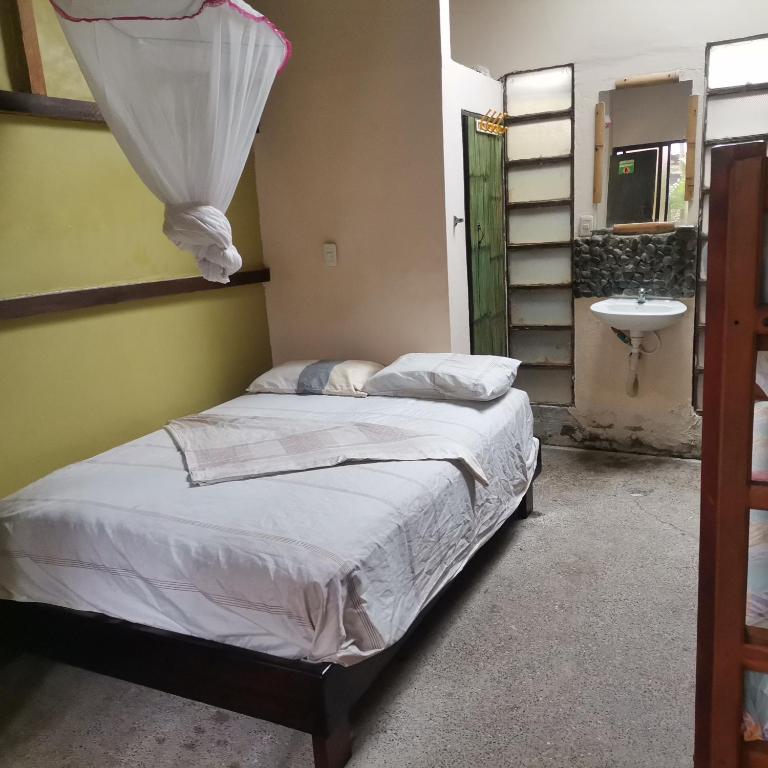 CABAÑAS ECOLOGICAS STEPHANIE JIRETH - Suite de 1 dormitorio - 32