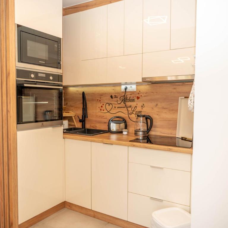 White Orchid Apartment Center Vrnjačka Banja - Apartman sa Terasom - 10