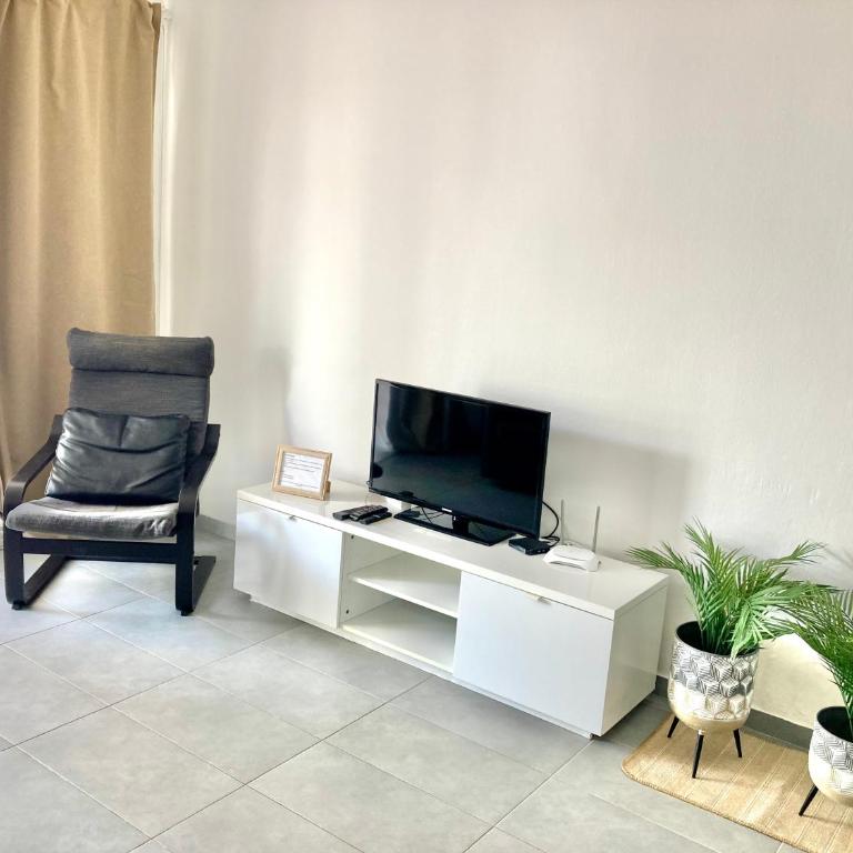 Ground floor apartment with pool, next to the beach - Two-Bedroom Apartment - 23