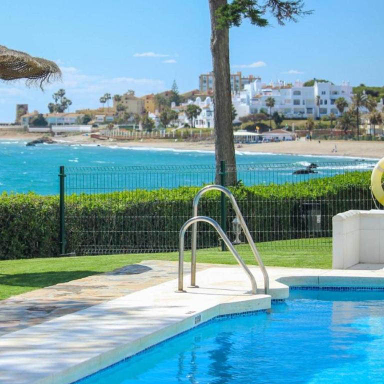 YOUR GEM BY THE SEA - 2 Bedroom house - Casa de 2 dormitorios - 40