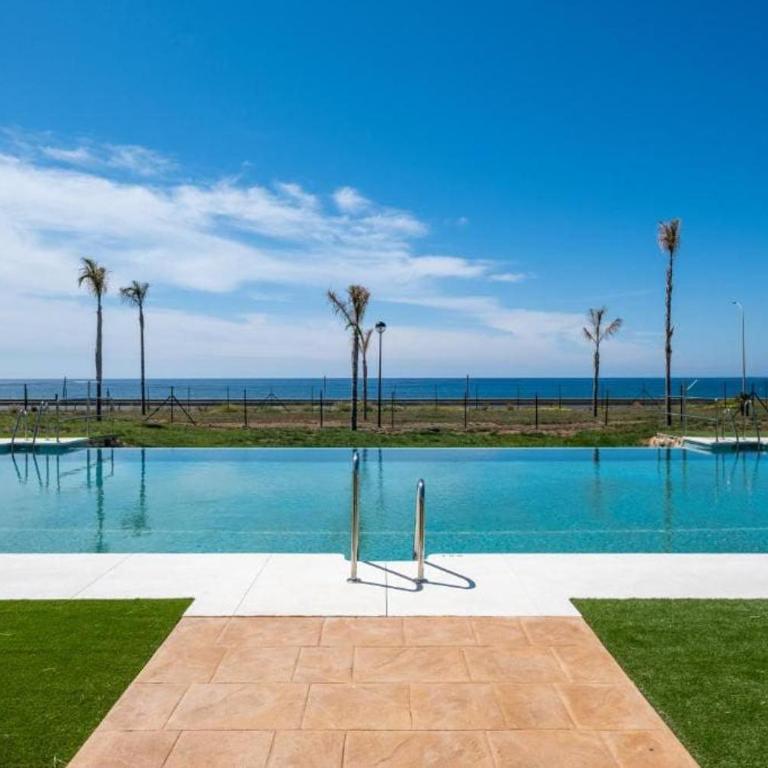1º Línea de playa con piscina panorámica & parking - Apartamento de 2 dormitorios - 26