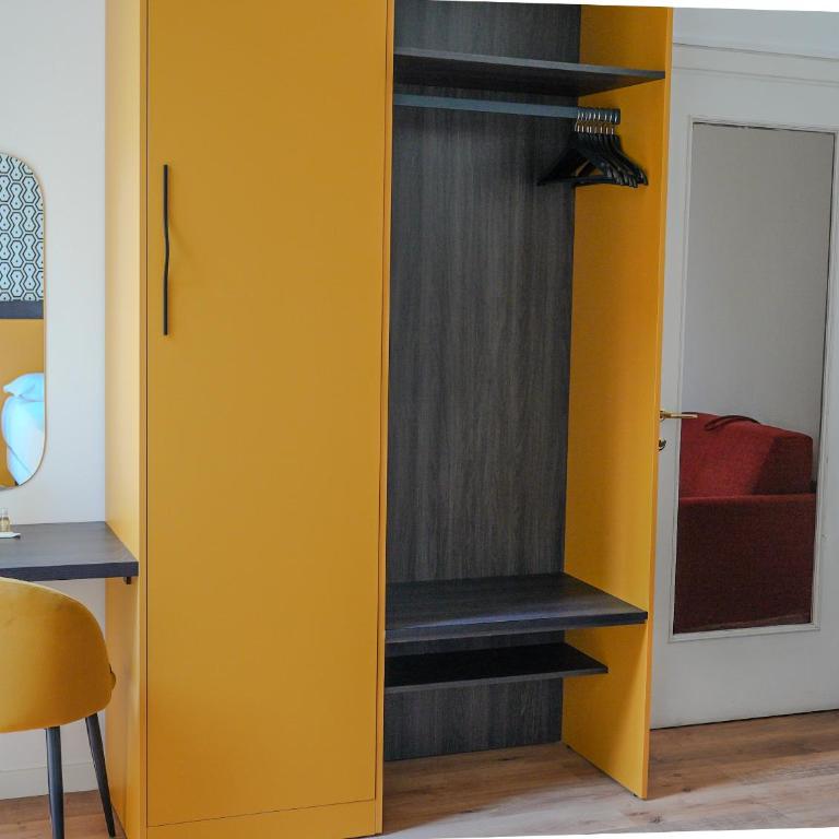 FEEL - Mille Suites - Camera Tripla con Bagno in Comune - 6