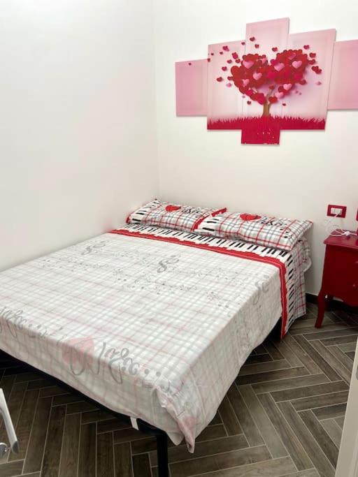 Cuore Rosso - One-Bedroom Apartment - 4