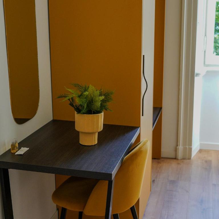 FEEL - Mille Suites - Camera Matrimoniale con Bagno in Comune - 2