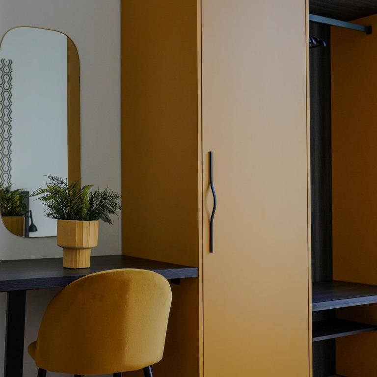 FEEL - Mille Suites - Camera Matrimoniale con Bagno in Comune - 7