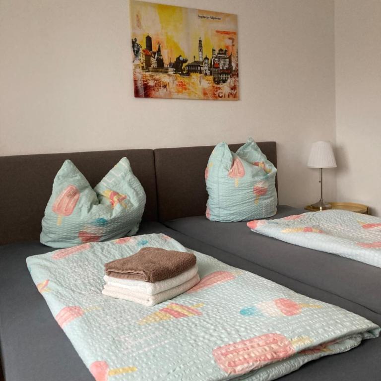FeWo Anne - Two-Bedroom Apartment with Balcony - 6