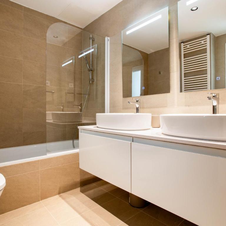 Bernabeu Exclusive en Madrid - Three-Bedroom Apartment - 17